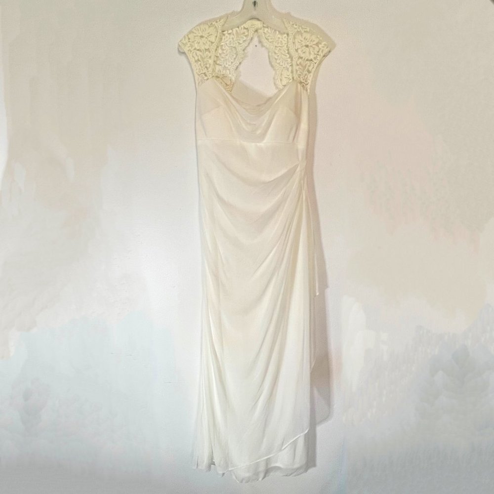 DB STUDIO IVORY WEDDING DRESS FULL LENGTH SIZE 10 WITH SHAWL